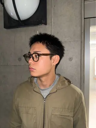 ショート メンズ 豊崎 佑輔のヘアスタイル