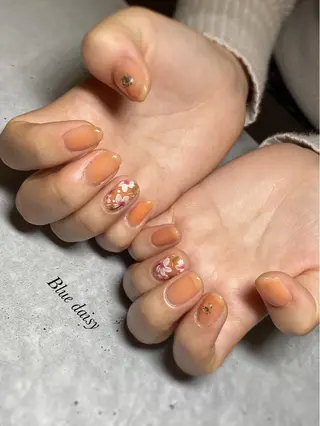ネイル Blue daisy 栄本店のネイルデザイン