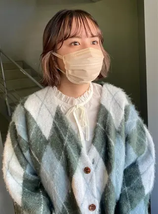 ショート カラー パーマ ヘアアレンジ デザインカラー/ボブ ブリーチカラー/ユリのヘアスタイル