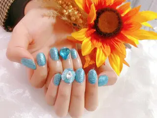 ネイル VIVIAN リサのネイルデザイン