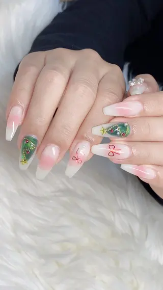ネイル Rei _Nail 新宿のネイルデザイン