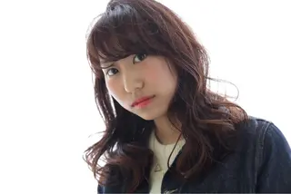 ミディアム セミロング カラー タジマ ヤスヒサのヘアスタイル