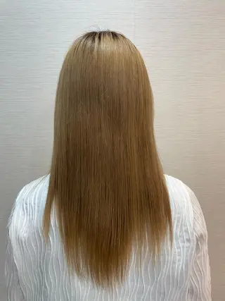 ロング 🌈ミルクティー / MISAKI🐰のヘアスタイル