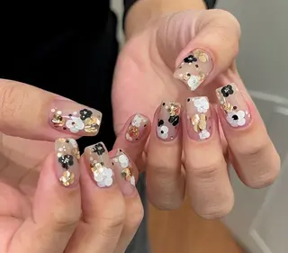 ネイル Pure&Rich Nailのネイルデザイン