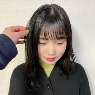 セミロング カラー ｼﾉｻﾞｷ ｷﾅのヘアスタイル
