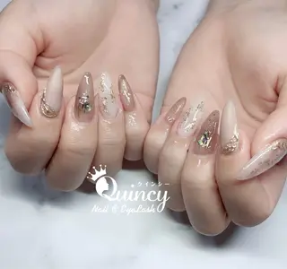 ネイル Quincy ネイル&アイラッシュのマツエク・マツパデザイン