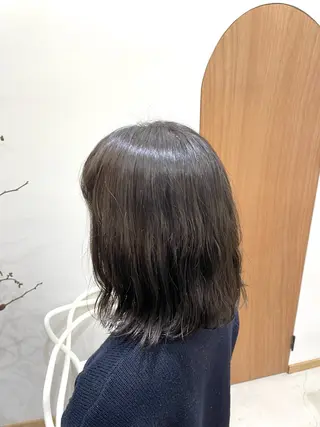 ショート カラー パーマ 慎太朗/パーマ/ボブ /センターパートのヘアスタイル