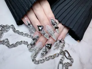 ネイル RAFFINE haru🦋🩵のネイルデザイン