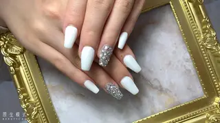 ネイル Lilas Nailのネイルデザイン