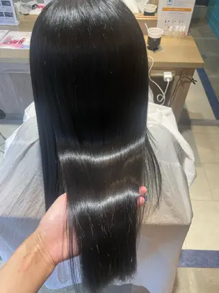 ロング 艶髪×透明感カラー ののかのヘアスタイル