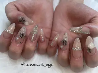 ネイル LUNA NAIL ayuのネイルデザイン