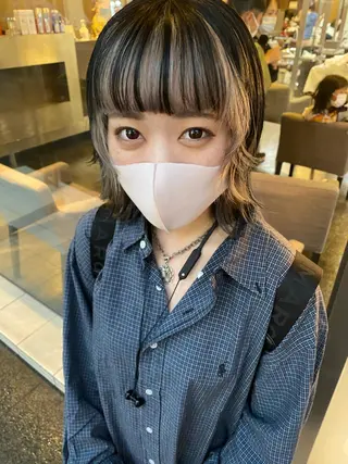 ショート カラー パーマ ヘアアレンジ メンズ キッズ ネイル mana 暖色カラーカットのヘアスタイル
