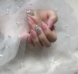 ネイル KARI ネイルサロンのネイルデザイン