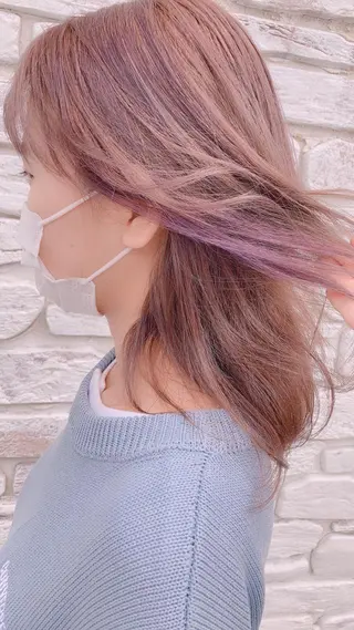 ミディアム カラー 浅岡 のどかのヘアスタイル