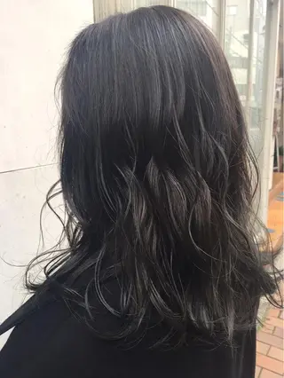 ミディアム カラー 狩野 羅夢のヘアスタイル