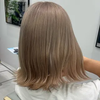 ミディアム カラー joule 藤原沙綾のヘアスタイル