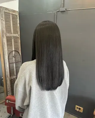 ロング カラー 暗髪とオリーブ🌿 渡辺拓人のヘアスタイル