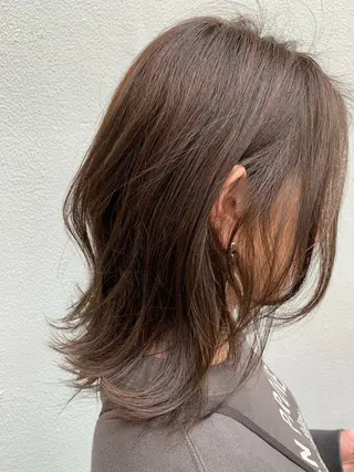 ミディアム カラー 落合 妙佳のヘアスタイル