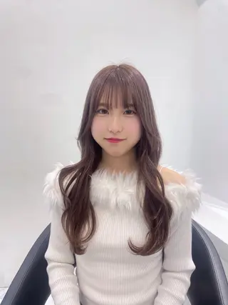 セミロング カラー ヘアアレンジ MOMO艶髪 🩵モテカラーのヘアスタイル