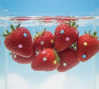 ネイル koyuki.🍓 博多/ポップネイルのネイルデザイン