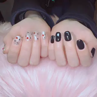 ネイル RIEKO🍒 ワンホン♡推しネイルのネイルデザイン