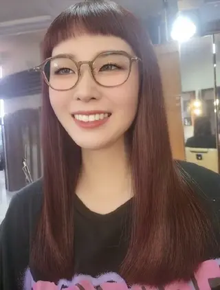 パーマ セミロング 足利市・原宿・表参道 シニストラのヘアスタイル