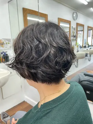 ショート パーマ ヘアアレンジ 本橋 琴実のヘアスタイル