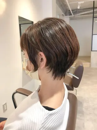 ショート カラー MIA スタイリストのヘアスタイル