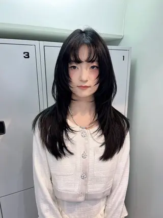 ロング Airi 韓国y2k ハイレイヤーのヘアスタイル