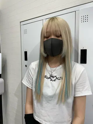 ロング 横浜🦋ハイトーン 🫐シャドウルーツのヘアスタイル