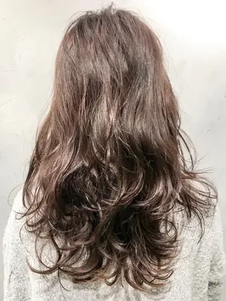 ロング カラー 江畑 匠 新宿三丁目 徒歩30秒⭐️のヘアスタイル