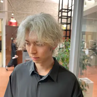 ショート カラー メンズ ⭐️韓国ブリーチ 顔周りカット⭐️のヘアスタイル