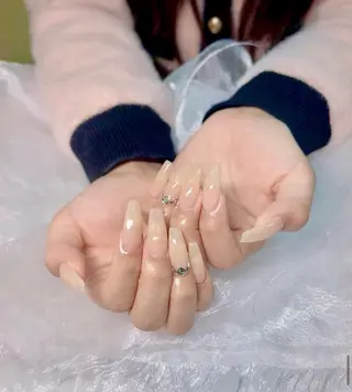 ネイル Hin Nailsのネイルデザイン