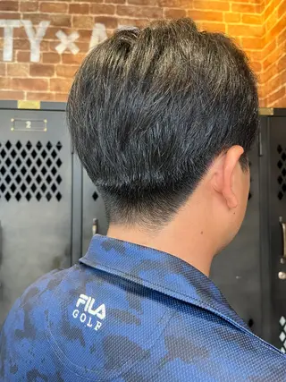 ショート カラー メンズ 久木原 ゆりのヘアスタイル