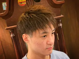 ショート パーマ メンズ 浅見 天翔のヘアスタイル