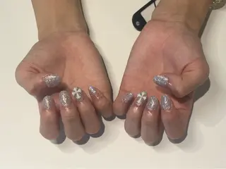 ネイル 関野 彩加のネイルデザイン