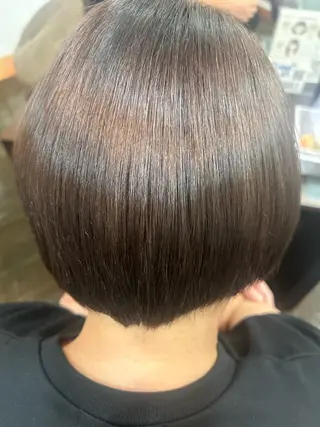 ショート カラー 康本将輝 ♦️髪質改善♦️のヘアスタイル