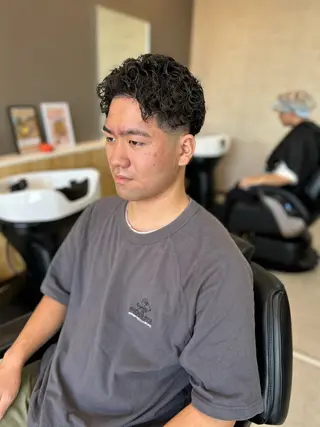 パーマ メンズ 伊禮 海凪のヘアスタイル