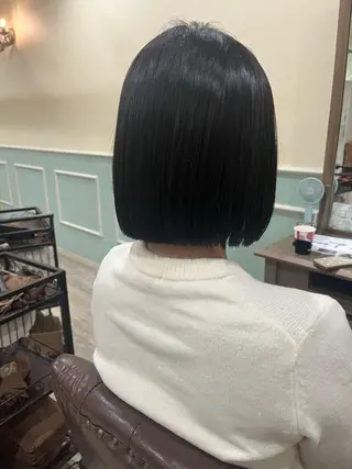 ショート ショートボブモデル縮 毛艶髪津田パーマのヘアスタイル