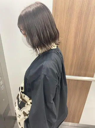 ミディアム デザインカラー/ボブ ブリーチカラー/ユリのヘアスタイル
