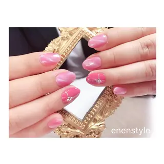 ショート ネイル 👑enen style👑のネイルデザイン