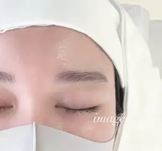 アイブロウ Dress Up Eyes まなみのマツエク・マツパデザイン