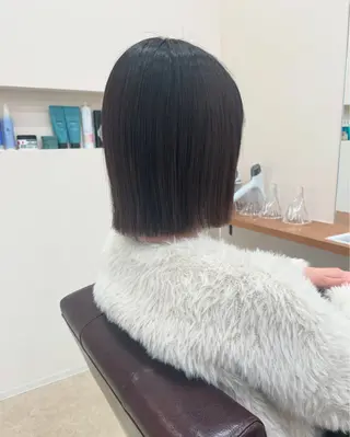 ミディアム 鈴木 梨瑚のヘアスタイル