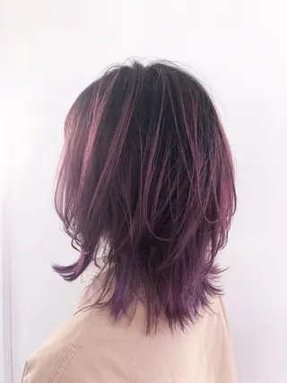 ミディアム カラー 秋野 睦実のヘアスタイル