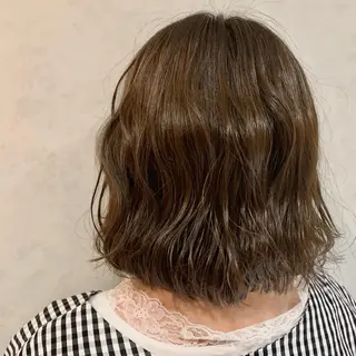 ミディアム カラー ︎︎🧸 ユリ ︎︎🧸のヘアスタイル