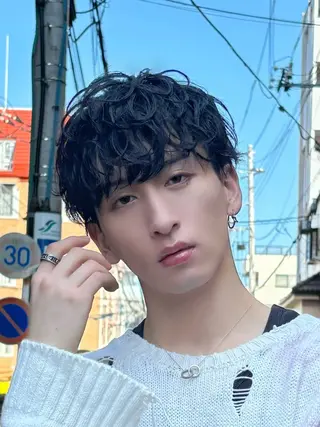 ショート ✨️センターパート/ 曲がる縮毛矯正✨️のヘアスタイル