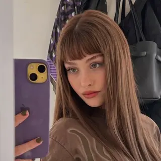 カラー 西村 絵美里のヘアスタイル