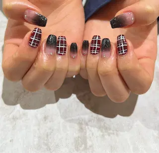 ネイル Hikari 🌺のネイルデザイン