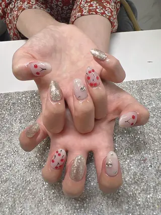 ネイル Guarendo錦糸町店所属・ガレンドウ 白澤 愛子のネイルデザイン