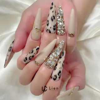 ネイル 山田 真里のネイルデザイン